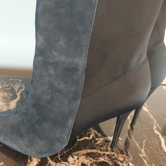 Charles by Charles David Over-the-Knee, Thigh High boots C236/DR2120 - Picture 5 of 16